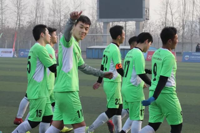 海港vs申花：5外援PK4外援！李新翔 梅伦多先发，吴曦 阿苏埃出战